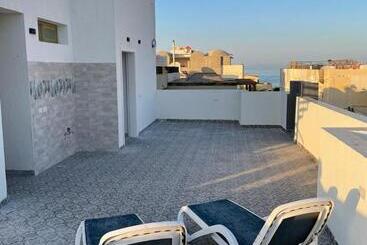 پانسیون Villamar Sea View Rooms & Apartments