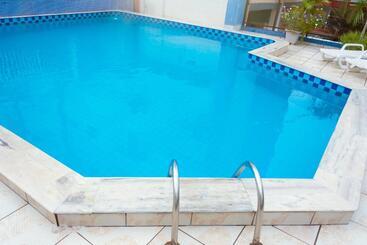 펜션 Pousada Jofisa Caraguá