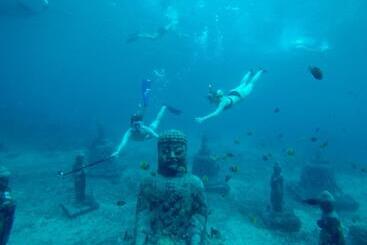 膳宿费 221 House Ceningan