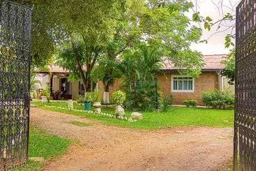 ペンション Pousada Doce Lar