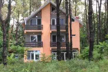 Majatalo Villa Vachnadze