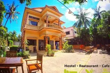 ペンション Dorm Point Hostel Siem Reap  Adults Only