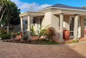 Majatalo Erinvale Garden Cottage