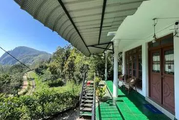 پانسیون Royal Vantage