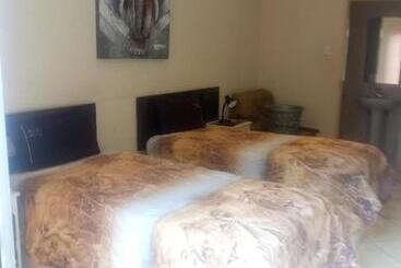 ペンション Rock Art Guesthouse