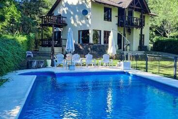 Auberge Hôtelière Posada La Lucía   Adults Only