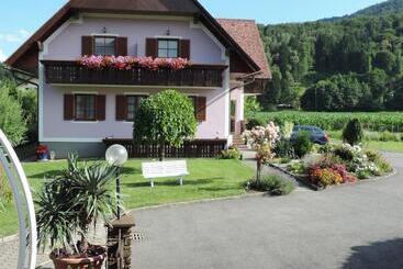 Retkeilymaja Schwanbergerstüberl