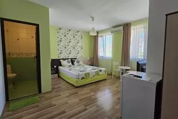 Pension Estreya