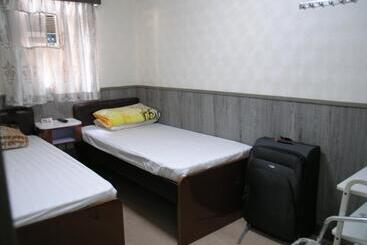 پانسیون Majestic 7 Guesthouse