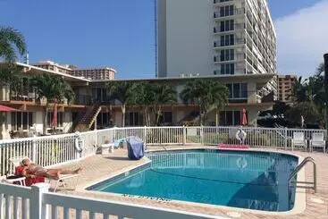 アパートホテル Aqua Mar Condos