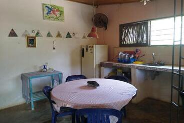 پانسیون El Garaje Hostal