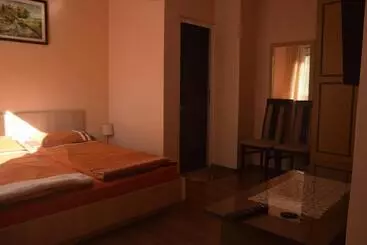 پانسیون Guest House Zdravets