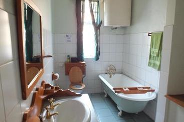 פנסיון Ashtonville Terraces Guesthouse