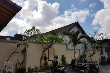 Pensjonat Nyoman Guesthouse Canggu
