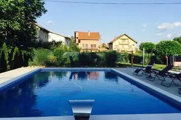 پانسیون Vila Kristina