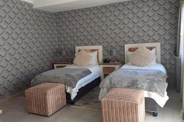 Pension The African Penguin Guesthouse