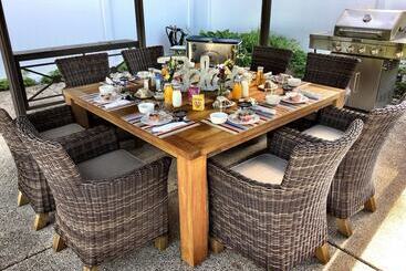 ユースホステル Seven Oaks Bed & Breakfast