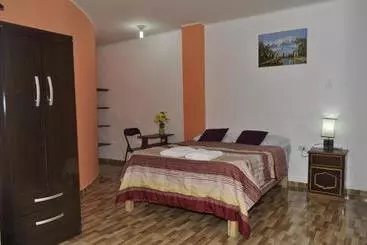 Pensão Hostal Luren