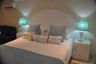پانسیون King Palm Self Catering Suite