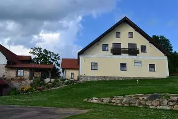 ペンション Ubytování Na Hájence