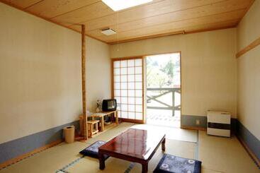 פנסיון Katakuri No Yado