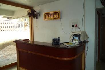 ペンション Samrat Guest House Kk Nagar