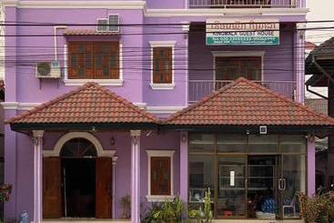 פנסיון Kingmala Guesthouse