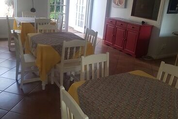 펜션 Lala Nathi Guest House & Self Catering