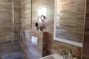 پانسیون Guest House Sea Breeze