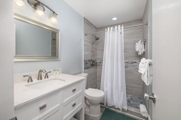 Hostel Rock Reef Resort