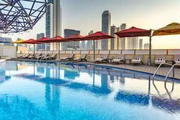 Leva Hotel And Suites, Opposite Downtown
