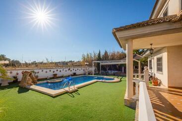 شقق خاصة سياحية Fidalsa White House Premium