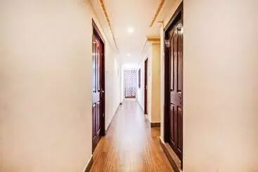 Fabhotel Roshan Residency   Nr Kurinji Andavar Temple
