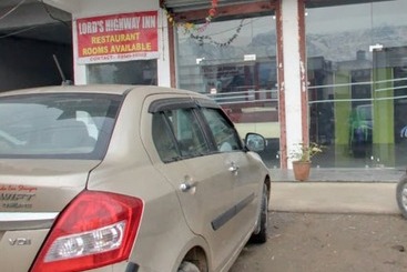 בית מלון כפרי Lords Highway Inn