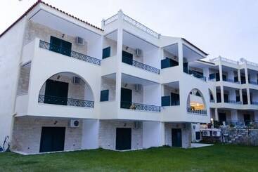 酒店 Nikolas Studios