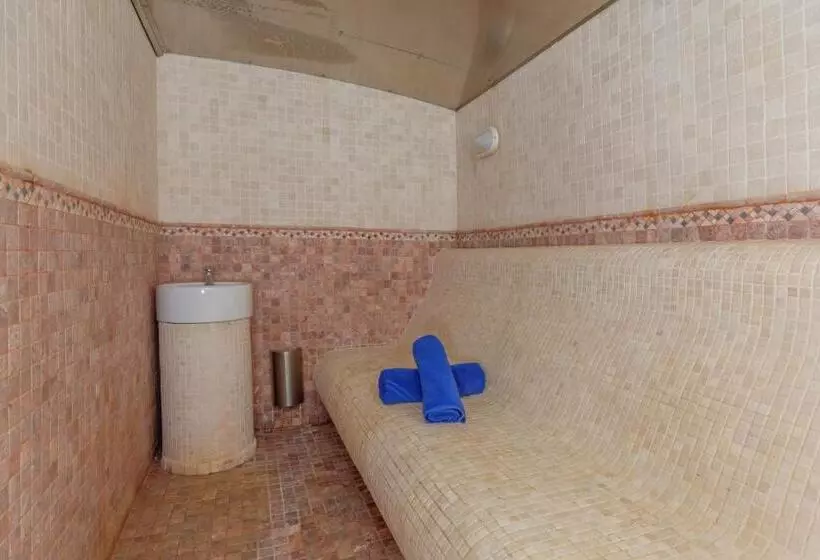 Aparthotel Fontanellas Playa