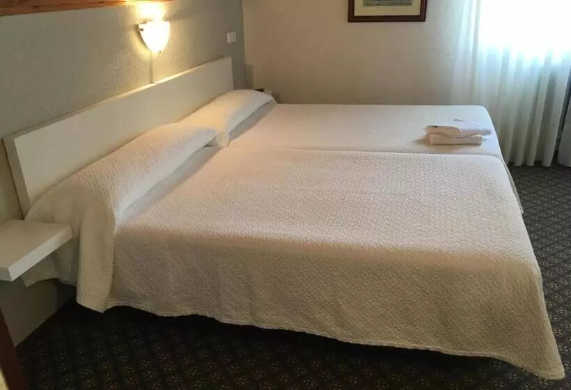 ホテル Derli Sella