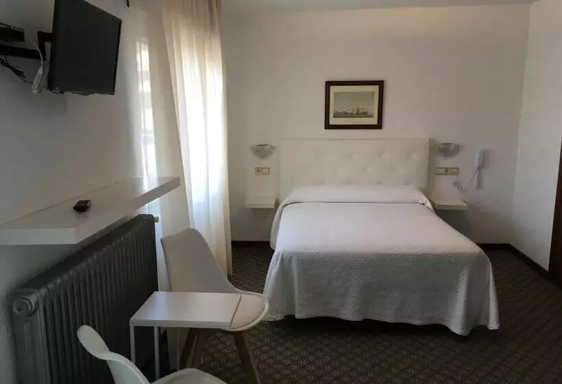 ホテル Derli Sella