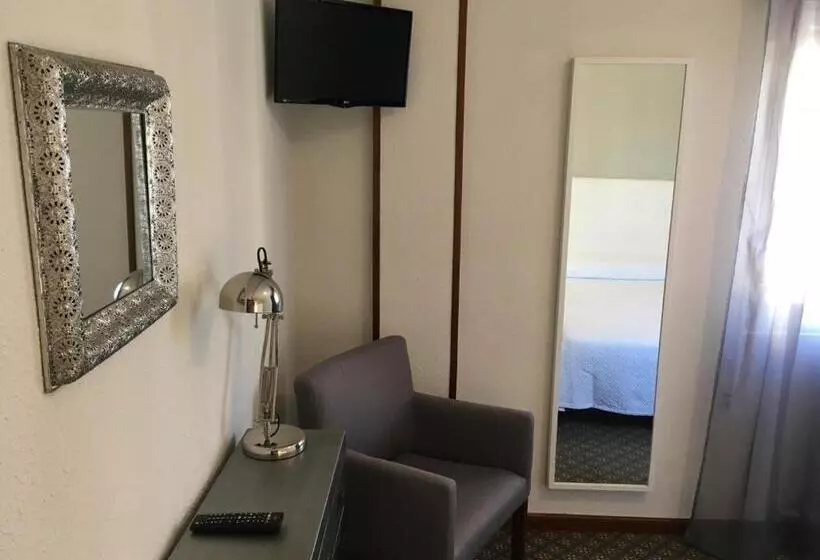 ホテル Derli Sella