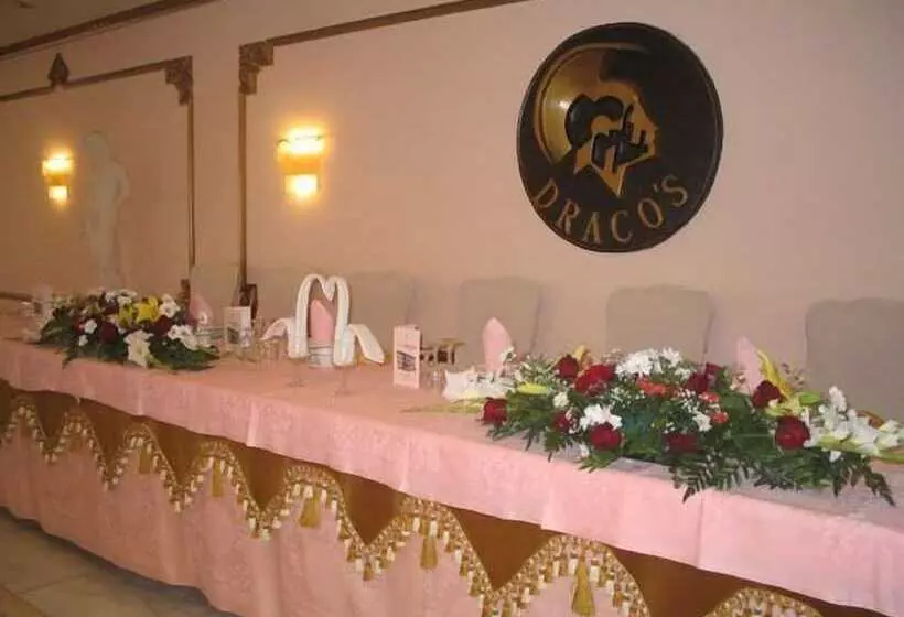 Отель El Cielo De Cebreros