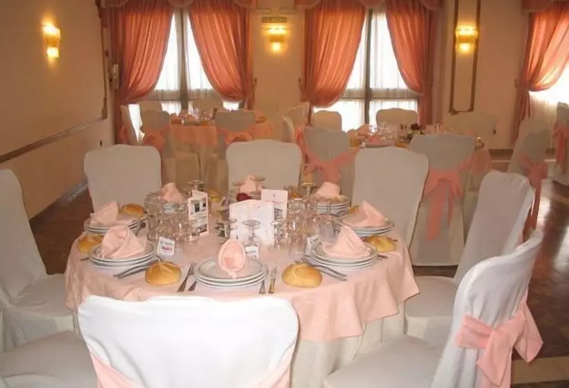 Отель El Cielo De Cebreros