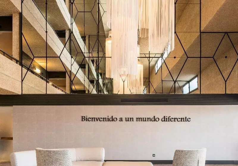 호텔 Ilunion Las Lomas