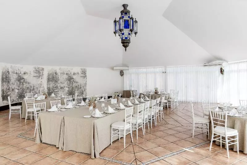 호텔 Ilunion Las Lomas