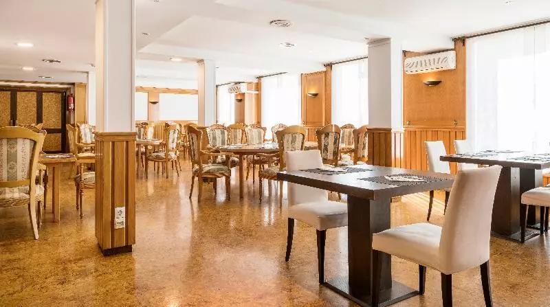 호텔 Ilunion Las Lomas