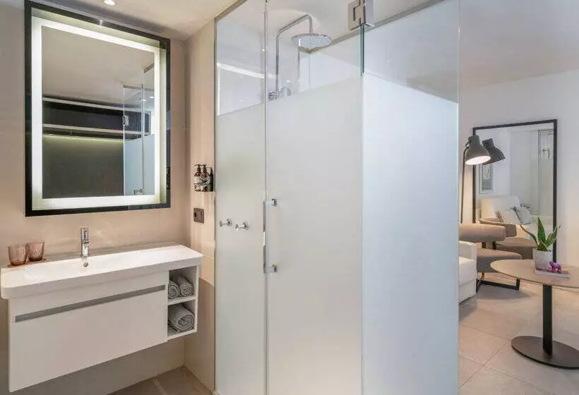 هتل Innside by Meliá Palma Bosque