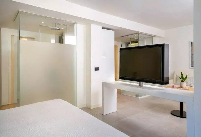 هتل Innside by Meliá Palma Bosque