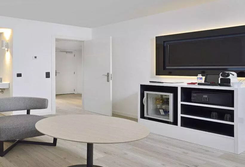 هتل Innside by Meliá Palma Bosque