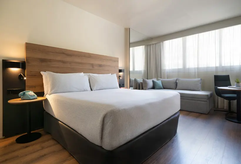 ホテル Innside by Meliá Palma Bosque