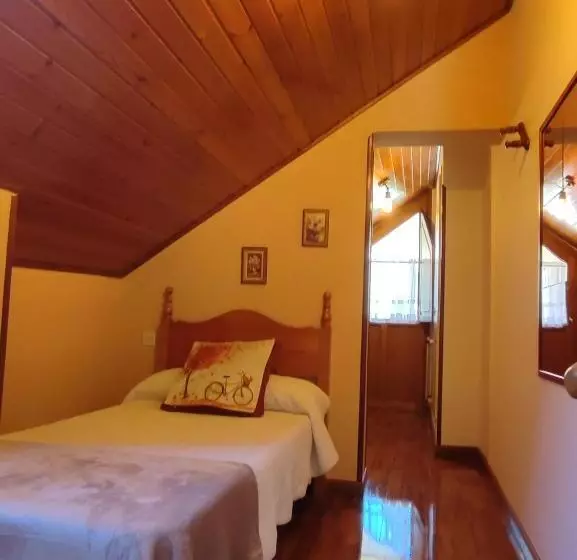 ホテル La Salmonera Cangas De Onís