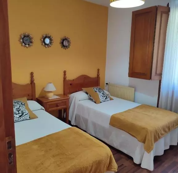 ホテル La Salmonera Cangas De Onís